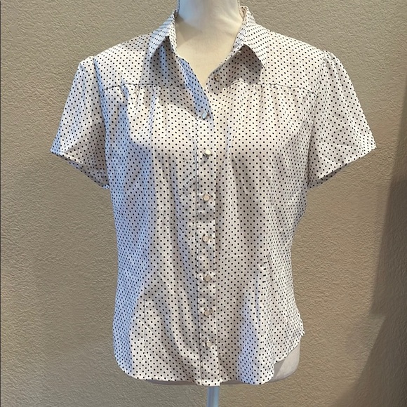 New White/Black polka dot Short Sleeve Fitted Button Down Shirt - Picture 1 of 6